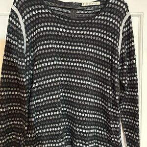 Black and White Patterned Women's Top size larger 100% cotton